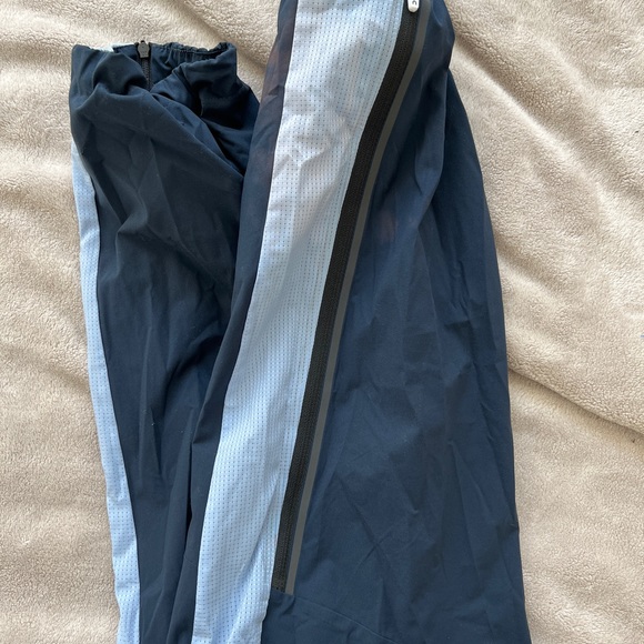 On running set - Picture 8 of 14